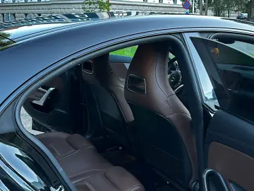 Mercedes-Benz CLA 220