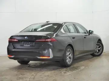 520d Lim ACC H K 4ZK 360 SHZ QI KZU HUD Memory