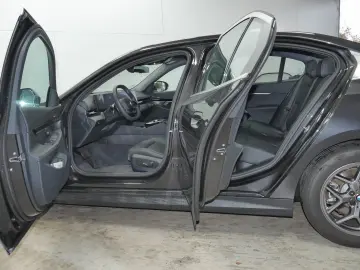 520d Lim ACC H K 4ZK 360 SHZ QI KZU HUD Memory