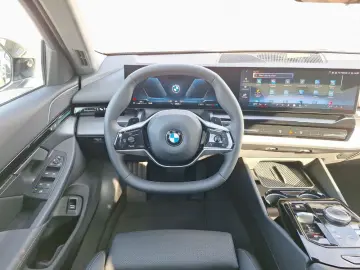 520d Lim. Aut. Ad.LED DrAs  PaAs SHZ Alarm Navi