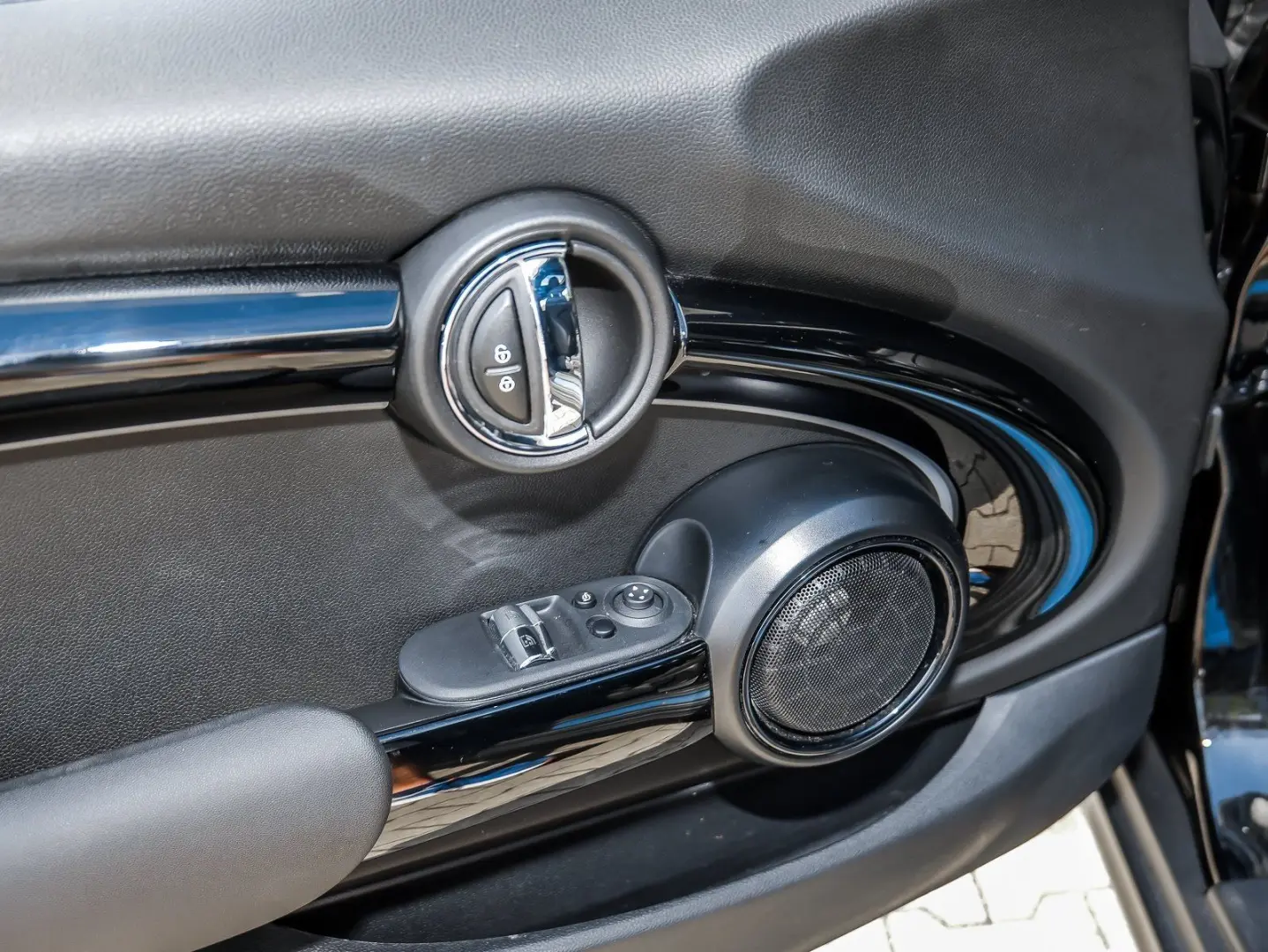 Cooper SE 3-Türer HUD PANO RFK NAVI Standh. LED