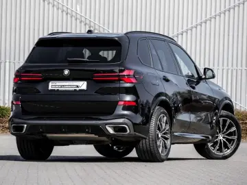 X5 xDrive30d M SPORT 7Sitzer H K AHK PANO DA PRO