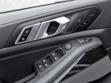 X5 xDrive30d M SPORT 7Sitzer H K AHK PANO DA PRO