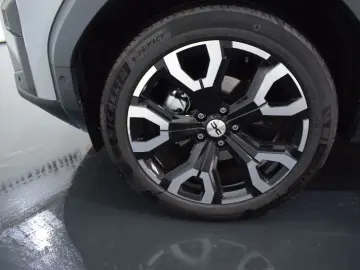 DACIA BIGSTER 1.8 Hybrid 155 Journey