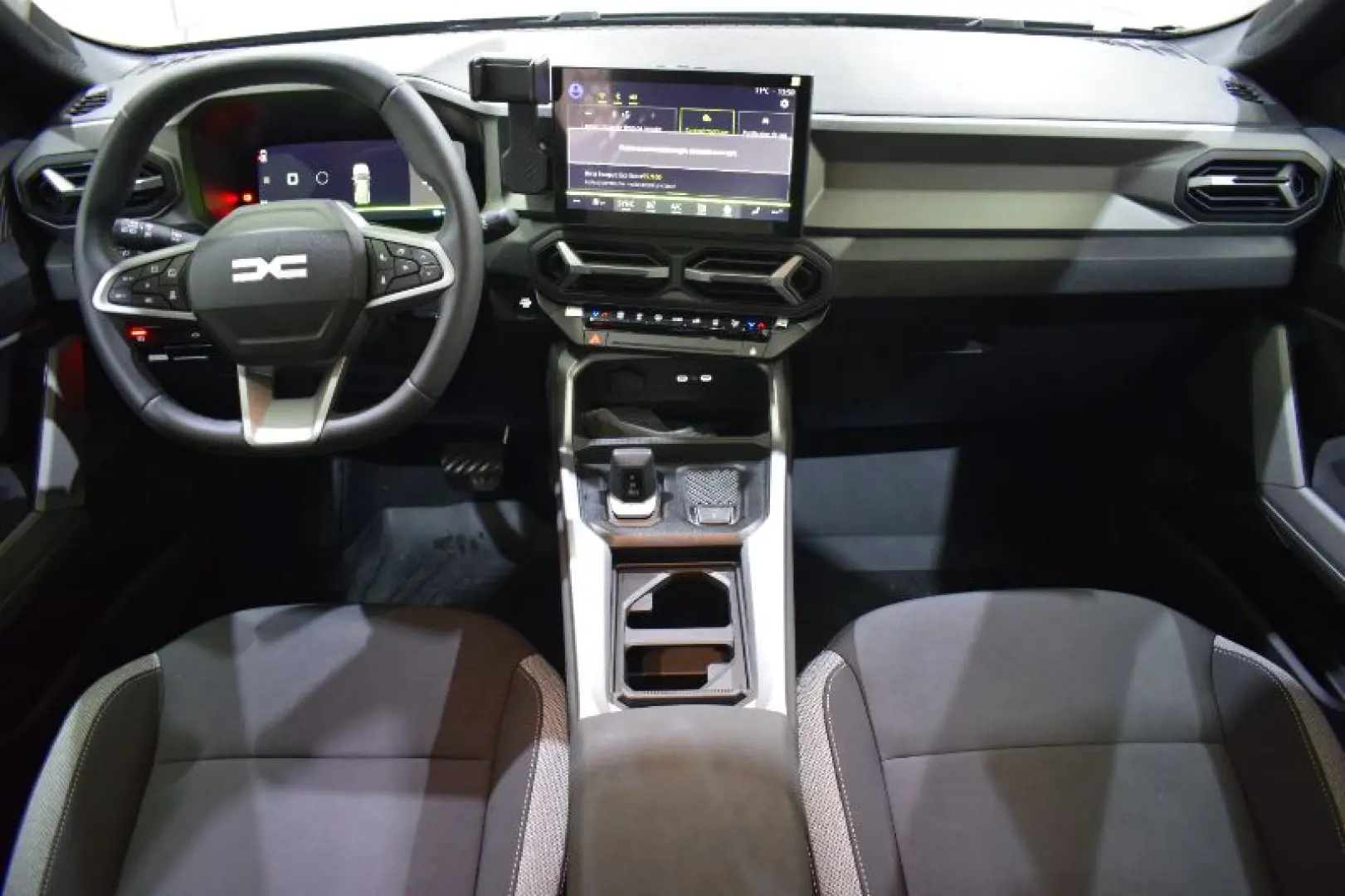 DACIA BIGSTER 1.8 Hybrid 155 Journey