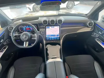 GLC 300 d 4M AMG Line Pano-Dach Distronic Kamera