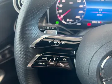 GLC 300 d 4M AMG Line Pano-Dach Distronic Kamera