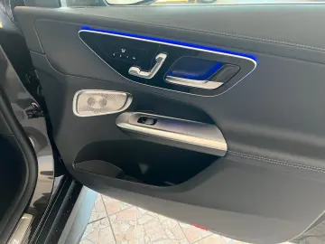 GLC 300 d 4M AMG Line Pano-Dach Distronic Kamera