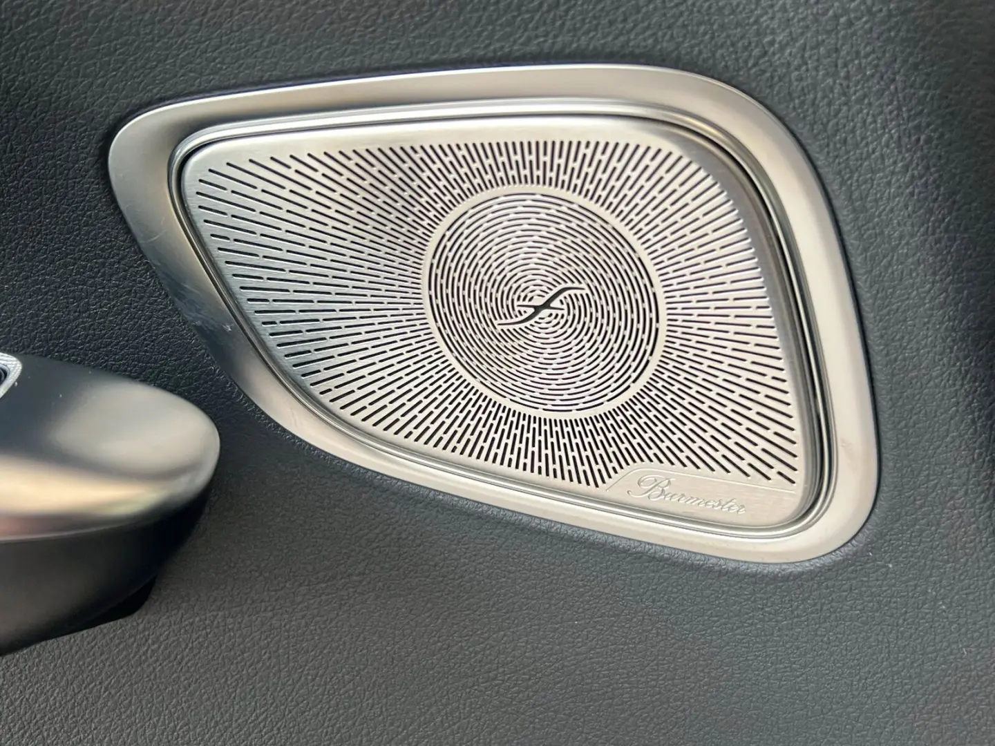 GLC 300 d 4M AMG Line Pano-Dach Distronic Kamera