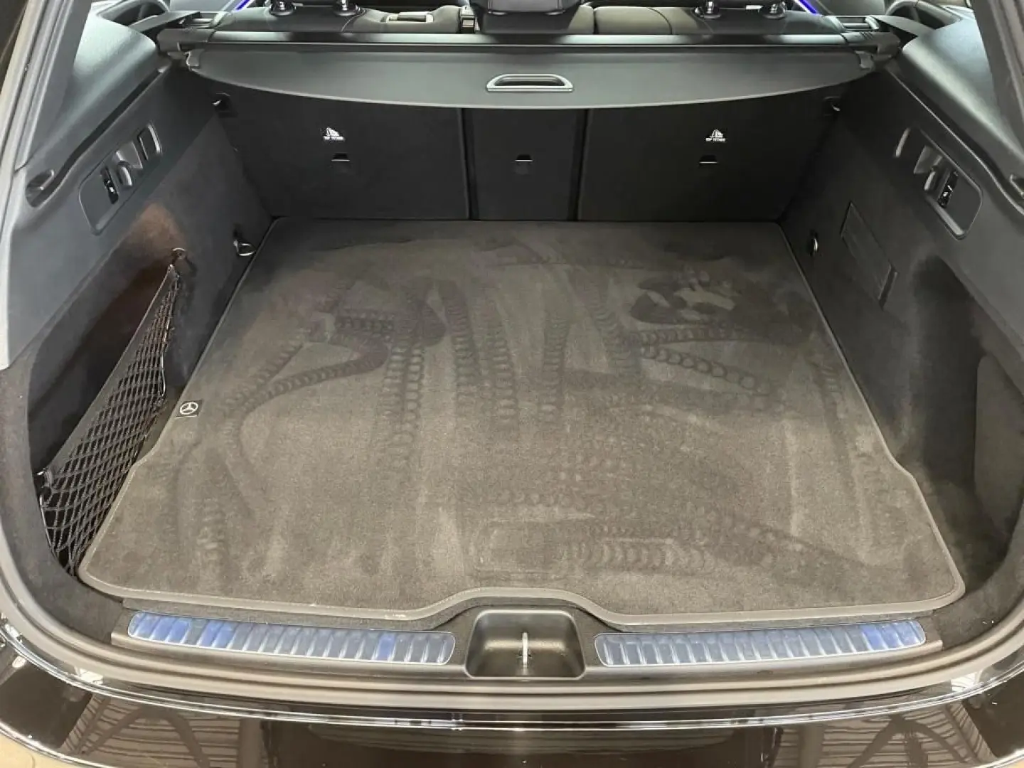 GLC 300 4M AMG MBUX Memory Night Ambiente KAMERA