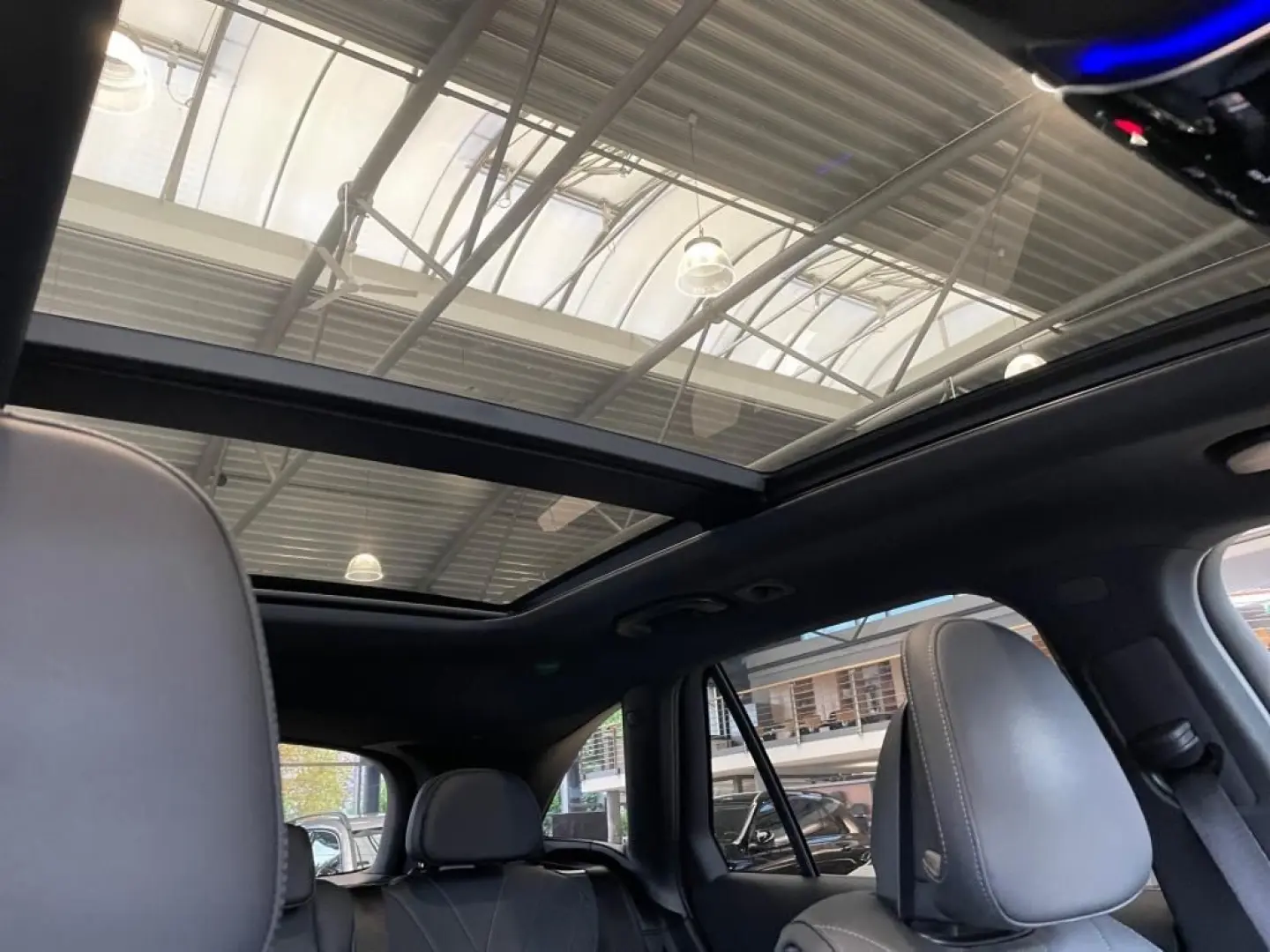 GLC 300 4M AMG MBUX Memory Night Ambiente KAMERA