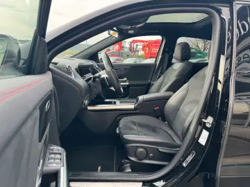 GLA 200 AMG Pano Distr Ambiente Multibeam