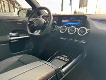 GLA 200 AMG Pano Distr Ambiente Multibeam