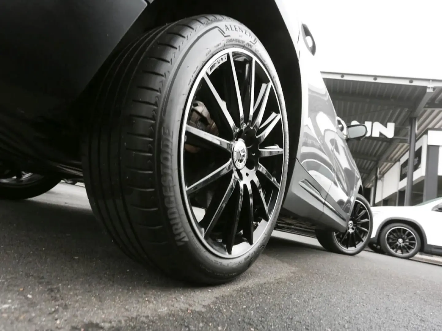 GLA 250 e AMG Night Distronic Memory 360  AHK