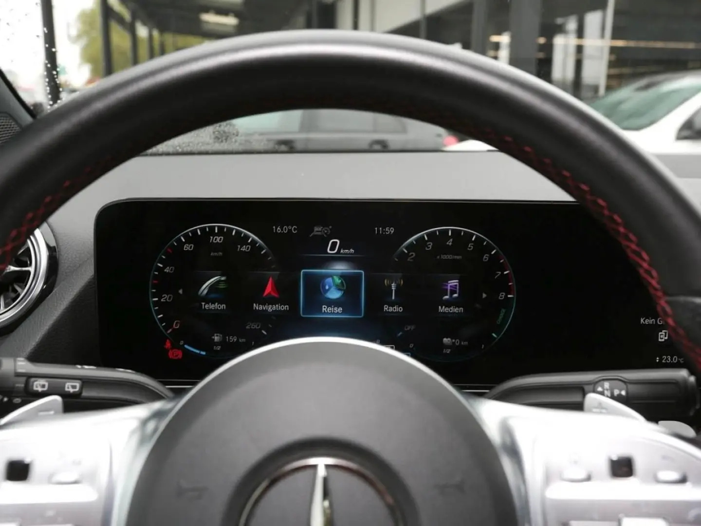 GLA 250 e AMG Night Distronic Memory 360  AHK