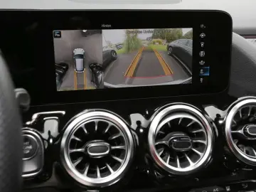 GLA 250 e AMG Night Distronic Memory 360  AHK