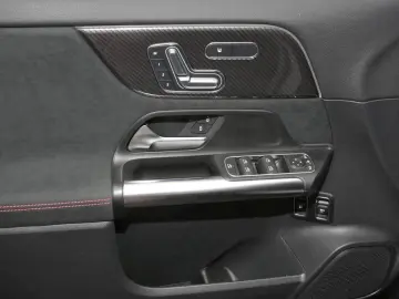 GLA 250 e AMG Night Distronic Memory 360  AHK