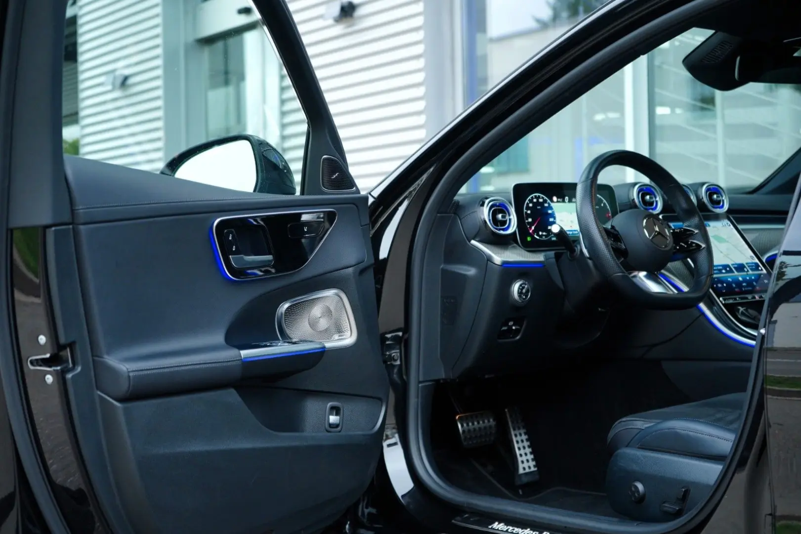 C 300 d AMG PANO BRMST®3D DIGITAL 360  SPUR AMBI