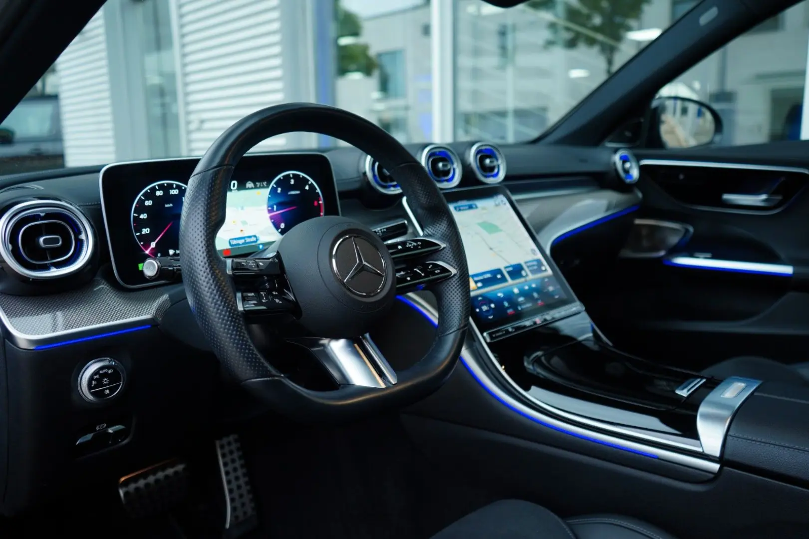 C 300 d AMG PANO BRMST®3D DIGITAL 360  SPUR AMBI