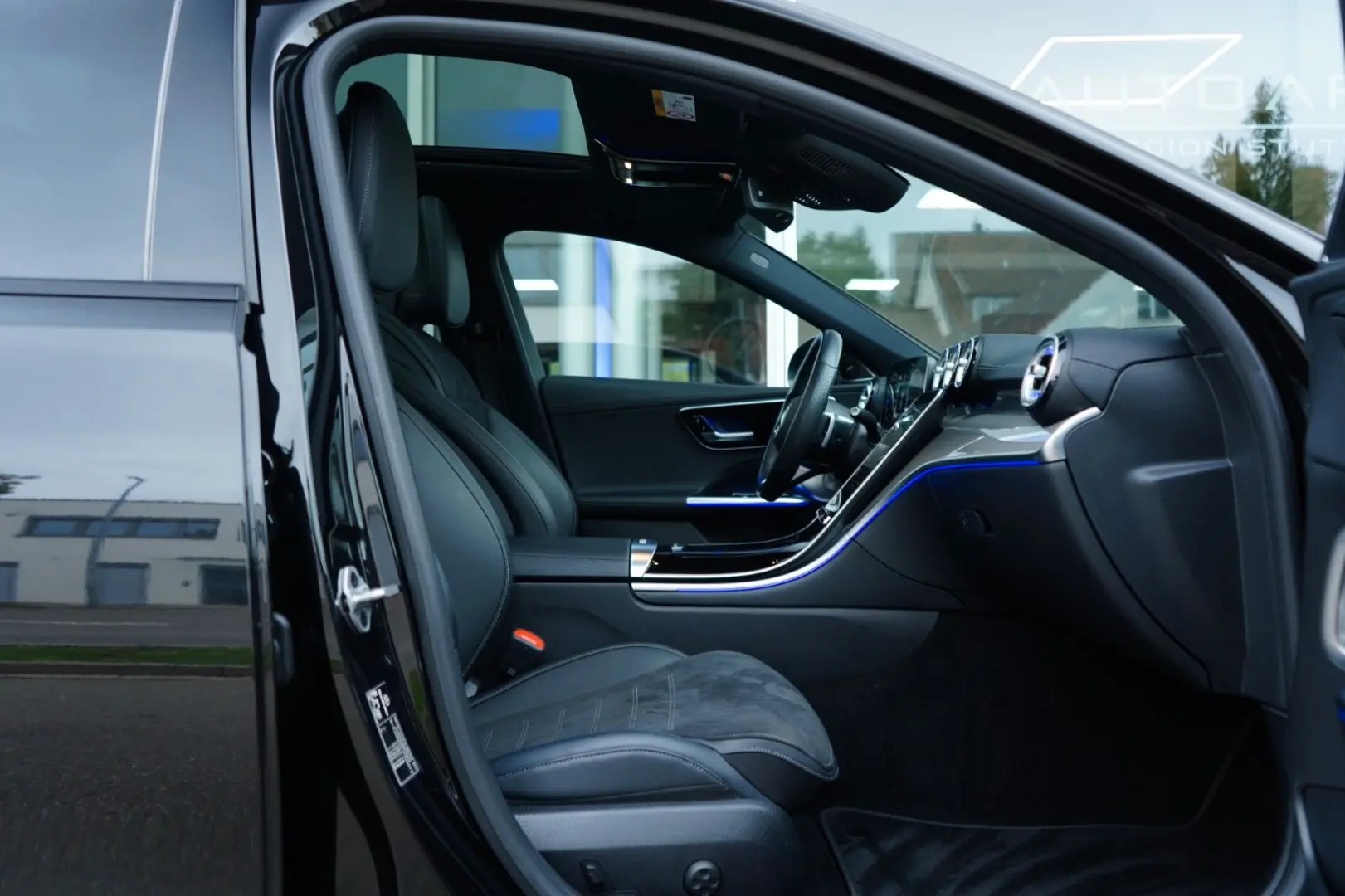 C 300 d AMG PANO BRMST®3D DIGITAL 360  SPUR AMBI