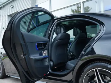 C 300 d AMG PANO BRMST®3D DIGITAL 360  SPUR AMBI