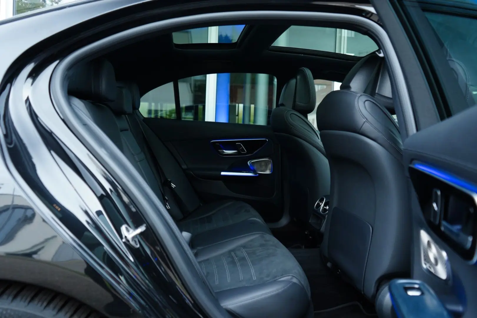 C 300 d AMG PANO BRMST®3D DIGITAL 360  SPUR AMBI