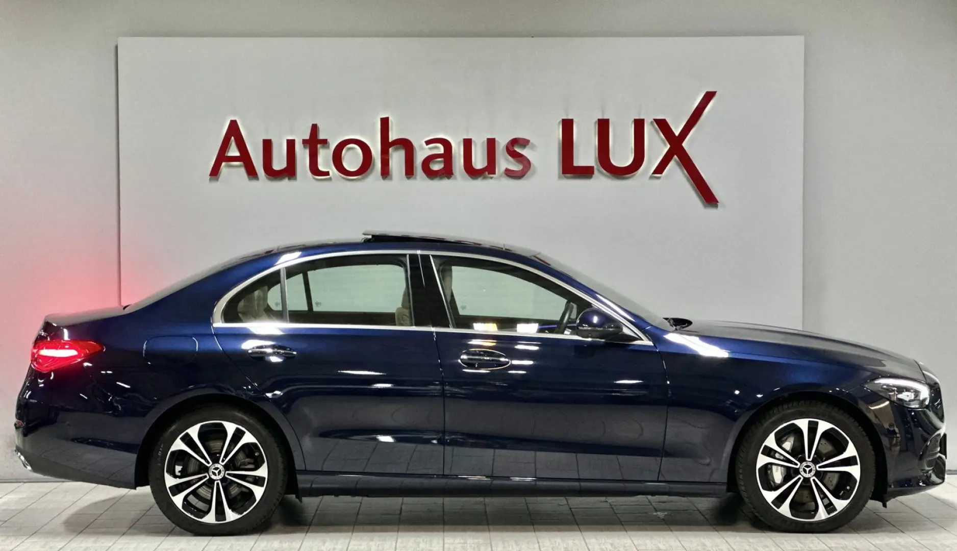 C 200 4MATIC R-KAM HEADUP AHK LED PANORAMA 1HAND