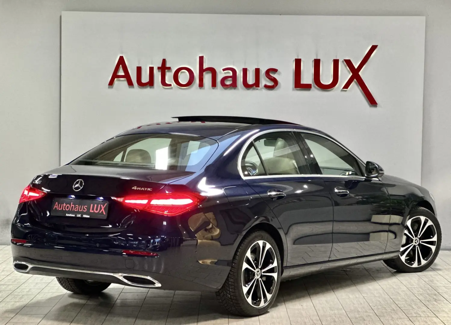 C 200 4MATIC R-KAM HEADUP AHK LED PANORAMA 1HAND