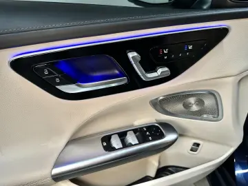 C 200 4MATIC R-KAM HEADUP AHK LED PANORAMA 1HAND