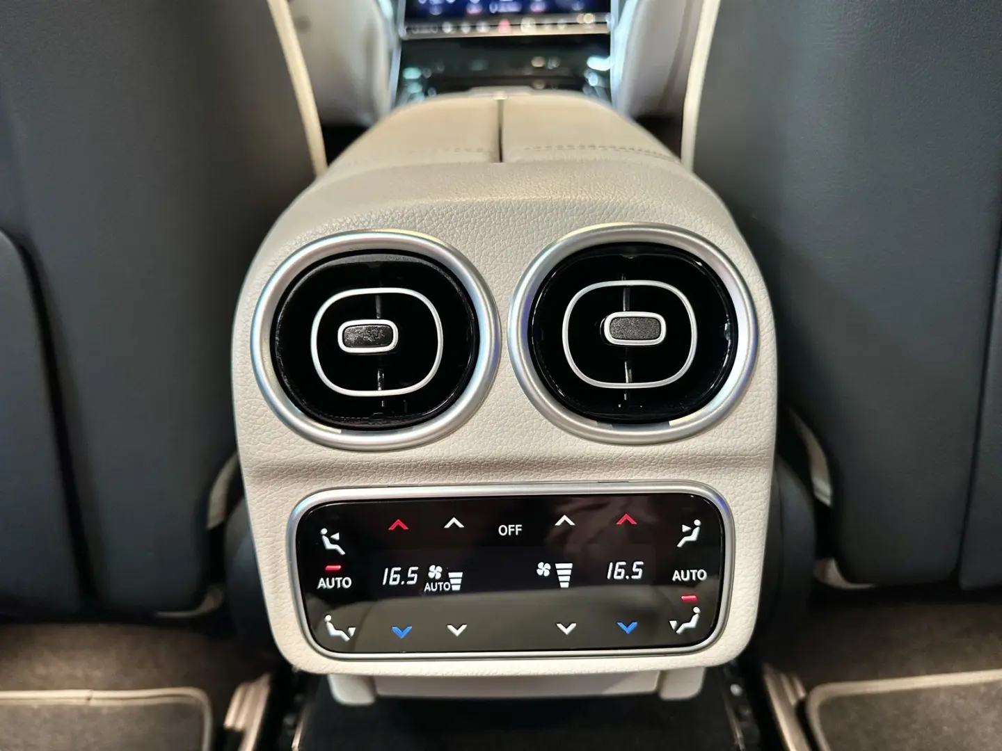 C 200 4MATIC R-KAM HEADUP AHK LED PANORAMA 1HAND