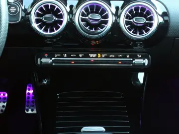 A 250 e Limousine AMG SPORT PANO 360 BURMESTER