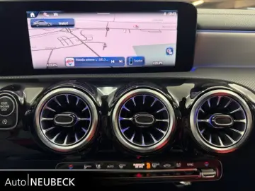 CLA 220 d Coupé AMG LinePremium Leder Pano Night