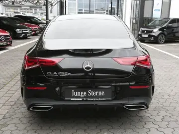 CLA 250 e Coupé AMG Night MBUX Navi  Kamera