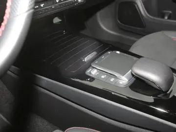 CLA 250 e Coupé AMG Night MBUX Navi  Kamera