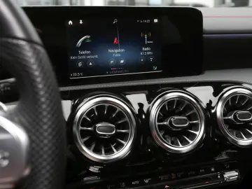 CLA 250 e Coupé AMG Night MBUX Navi  Kamera