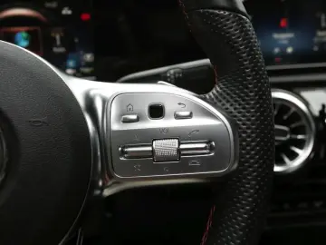 CLA 250 e Coupé AMG Night MBUX Navi  Kamera