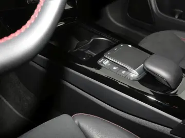 CLA 250 e Coupé AMG Night MBUX Navi  Kamera