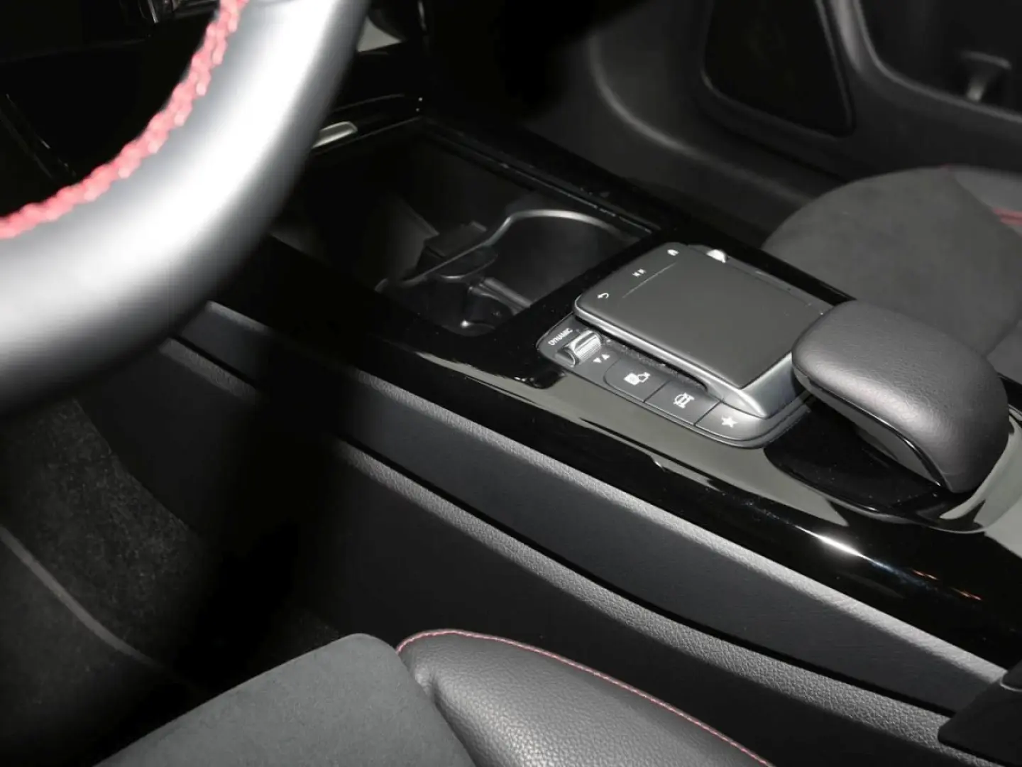 CLA 250 e Coupé AMG Night MBUX Navi  Kamera