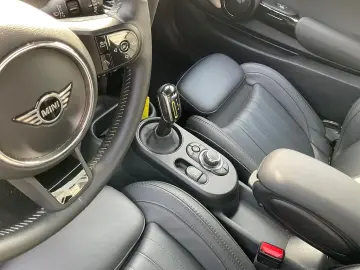 Cooper SE 3-Türer HUD El. Panodach Panorama Navi