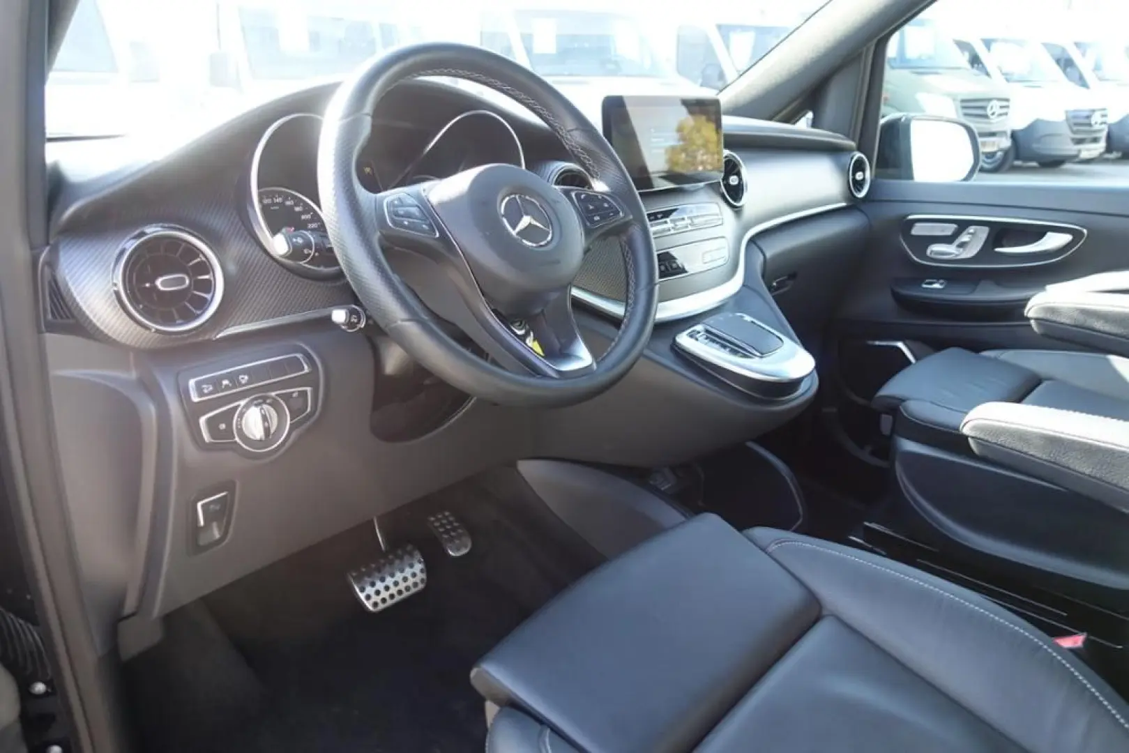 V 300 d AVANTGARDE 4M lang AMG Panorama Distroni