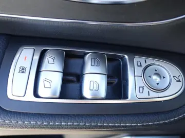 V 300 d AVANTGARDE 4M lang AMG Panorama Distroni