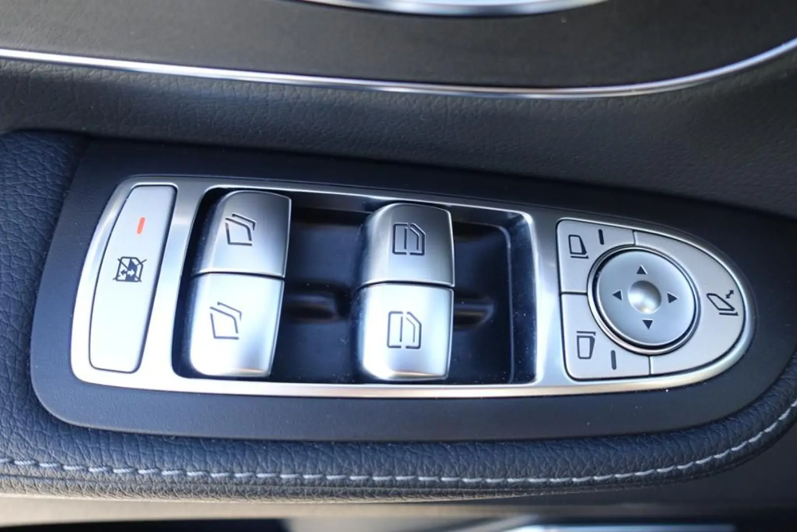 V 300 d AVANTGARDE 4M lang AMG Panorama Distroni