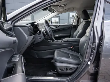NX 450h   Executive Interieur Paket