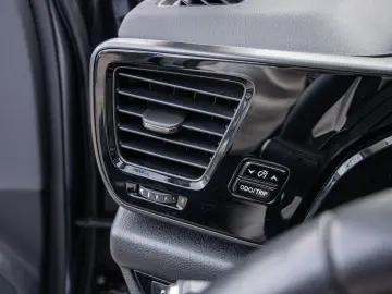 NX 450h   Executive Interieur Paket