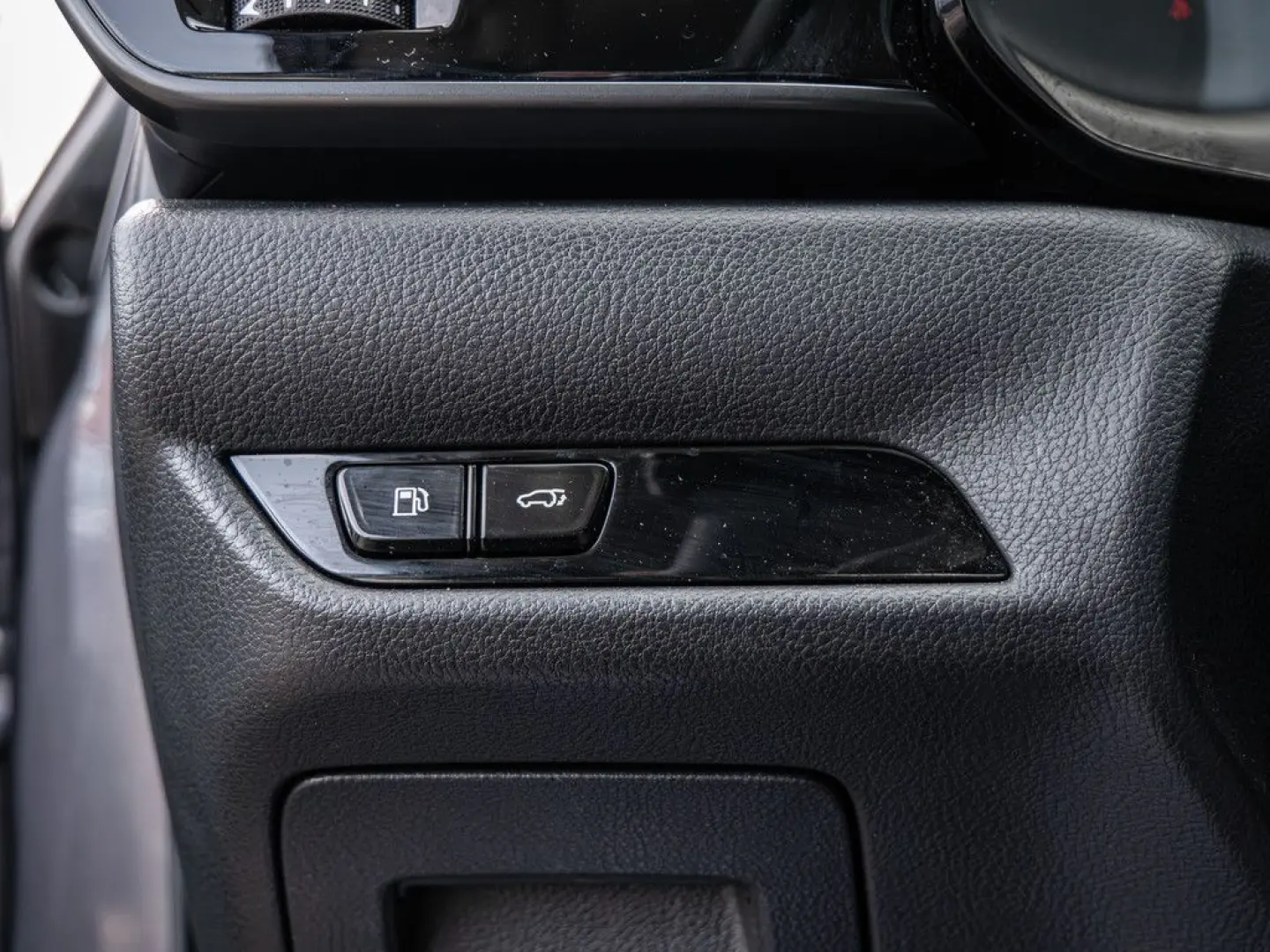 NX 450h   Executive Interieur Paket