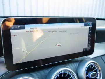 Mercedes C180d Camera Încălzire Bluetooth Moduri condus