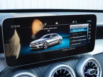 Mercedes C180d Camera Încălzire Bluetooth Moduri condus
