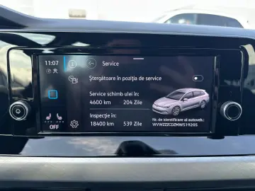 VW Golf Variant Life 2.0 TDI DSG