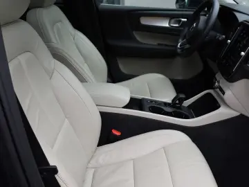 Volvo XC40 T4 RECHARGE Plug-In Hybrid 1.5 Benzina 210CP