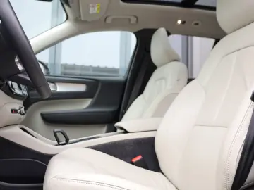 Volvo XC40 T4 RECHARGE Plug-In Hybrid 1.5 Benzina 210CP